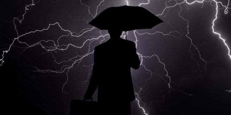 Krisenkommunikation: Wie der Community Manager einen Shitstorm bändigt 3 Shitstorm mit Gewitter